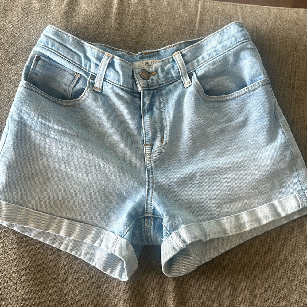 Fidelity Women’s Malibu Short, Light Blue Size 26